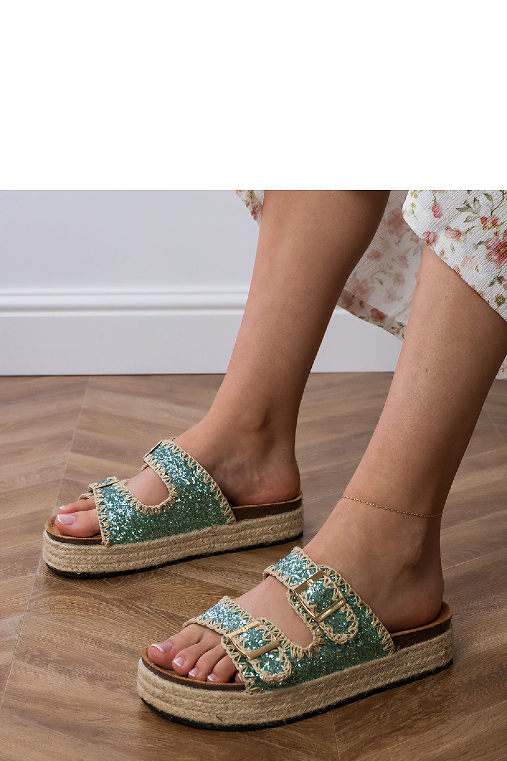Clacquettes model 213423 PRIMO