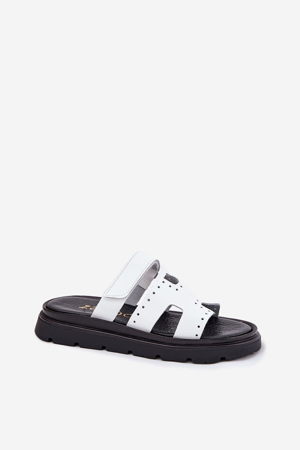 Clacquettes model 213476 Step in style