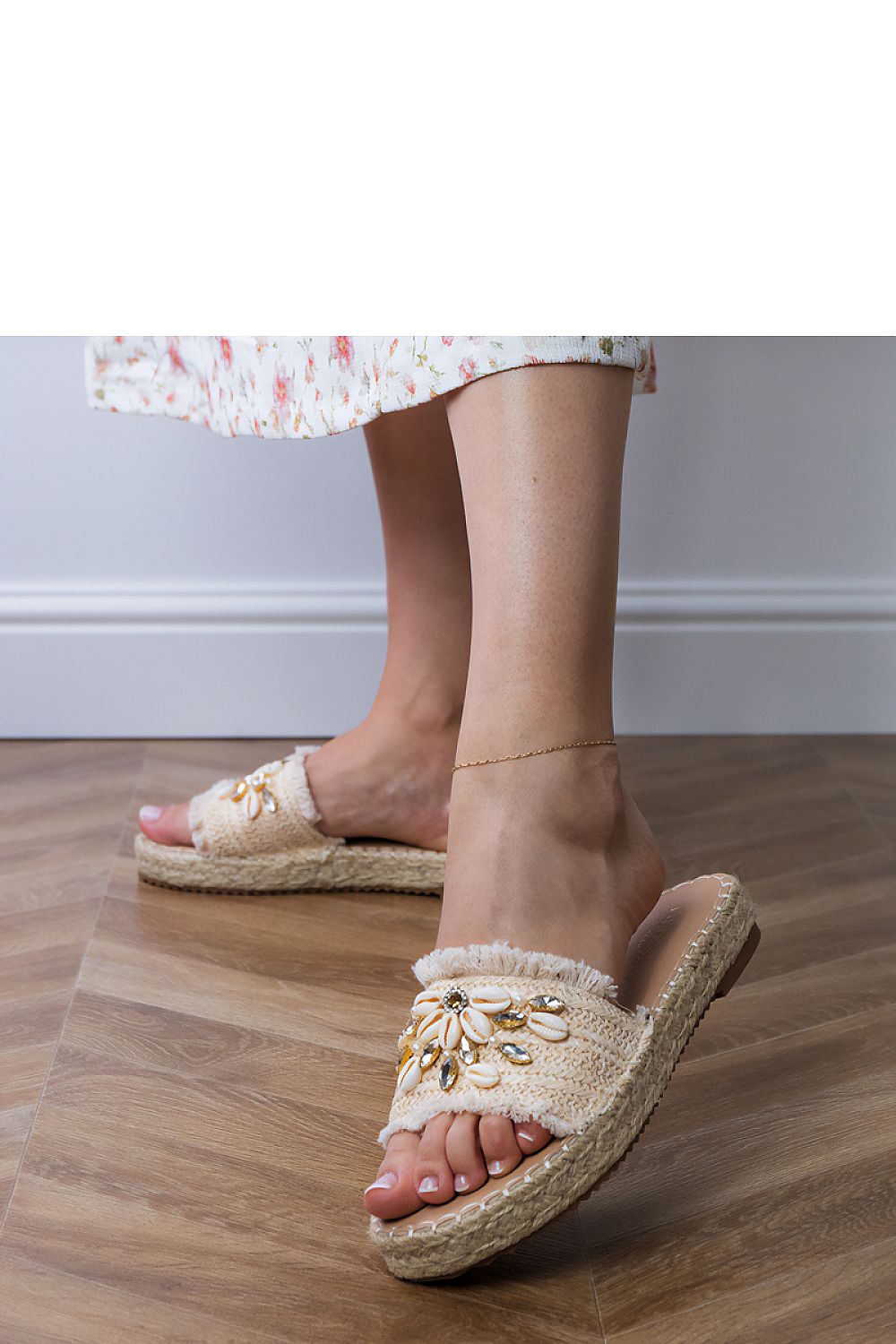 Clacquettes model 213507 PRIMO