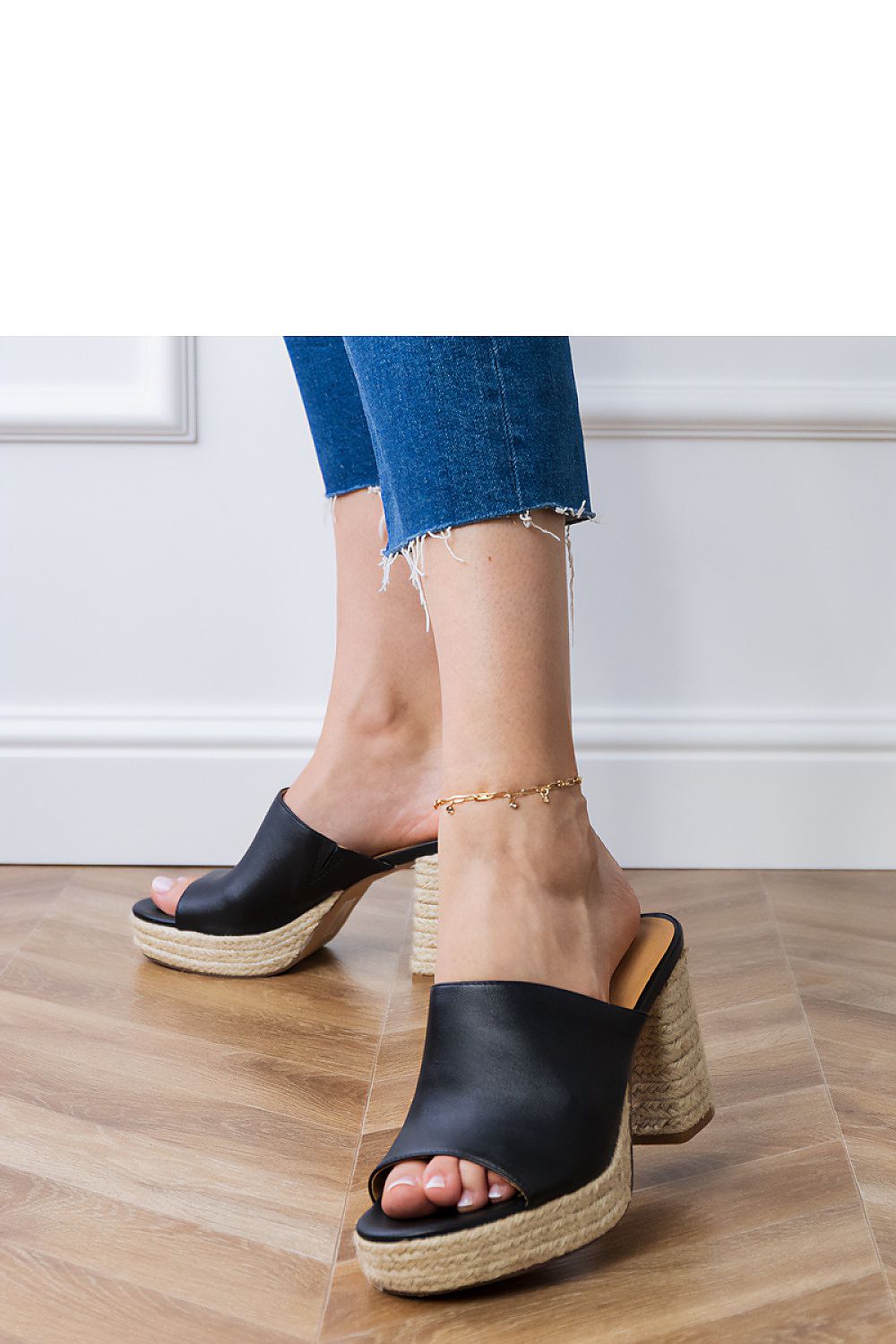 Clacquettes model 213715 PRIMO