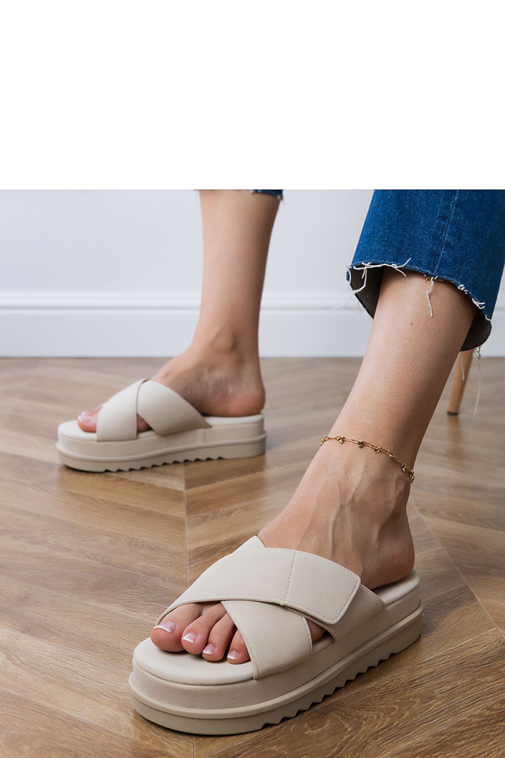 Clacquettes model 213722 PRIMO
