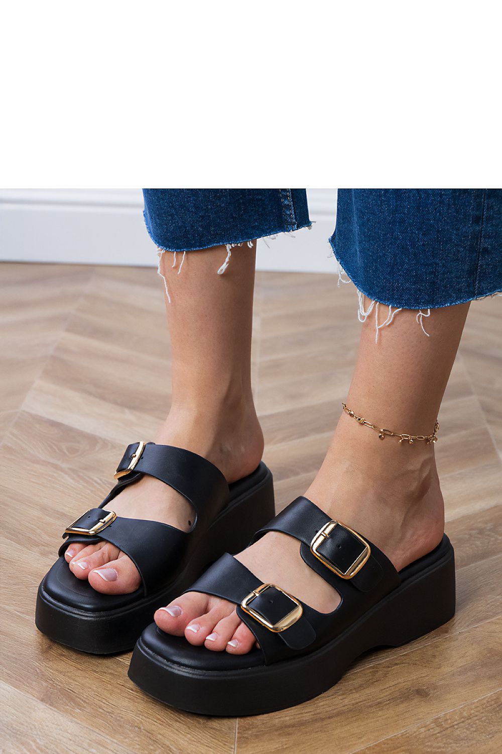 Clacquettes model 213726 PRIMO