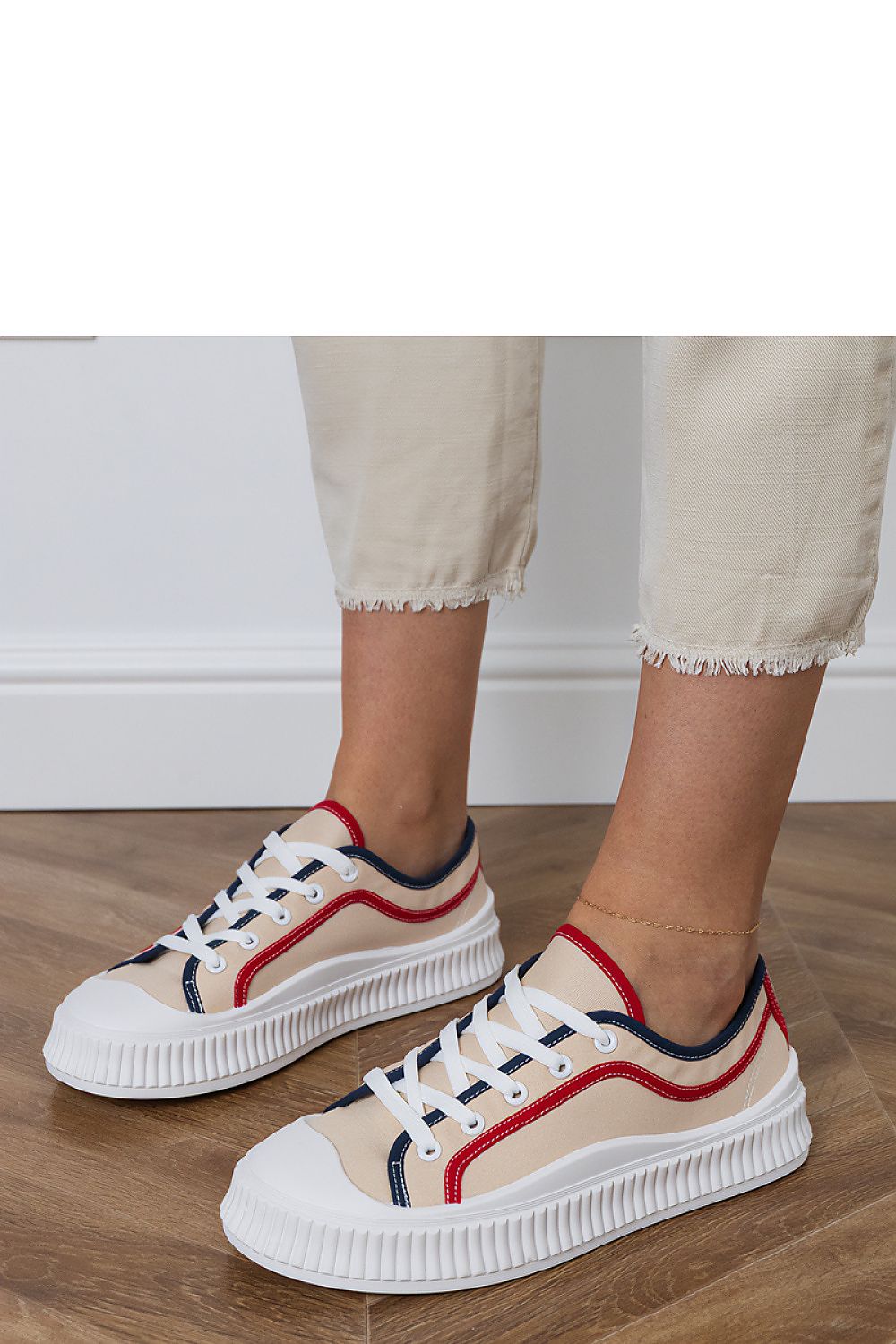 Baskets model 213740 PRIMO