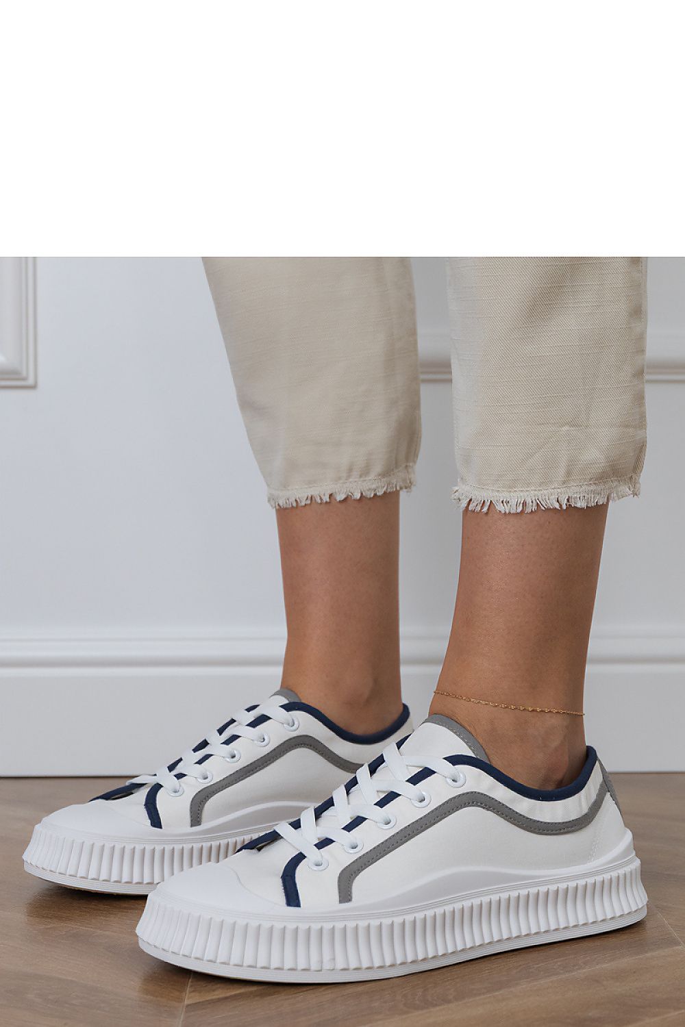 Baskets model 213741 PRIMO