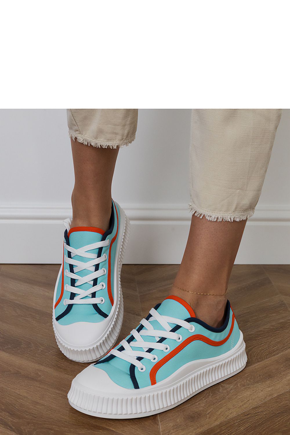 Baskets model 213742 PRIMO