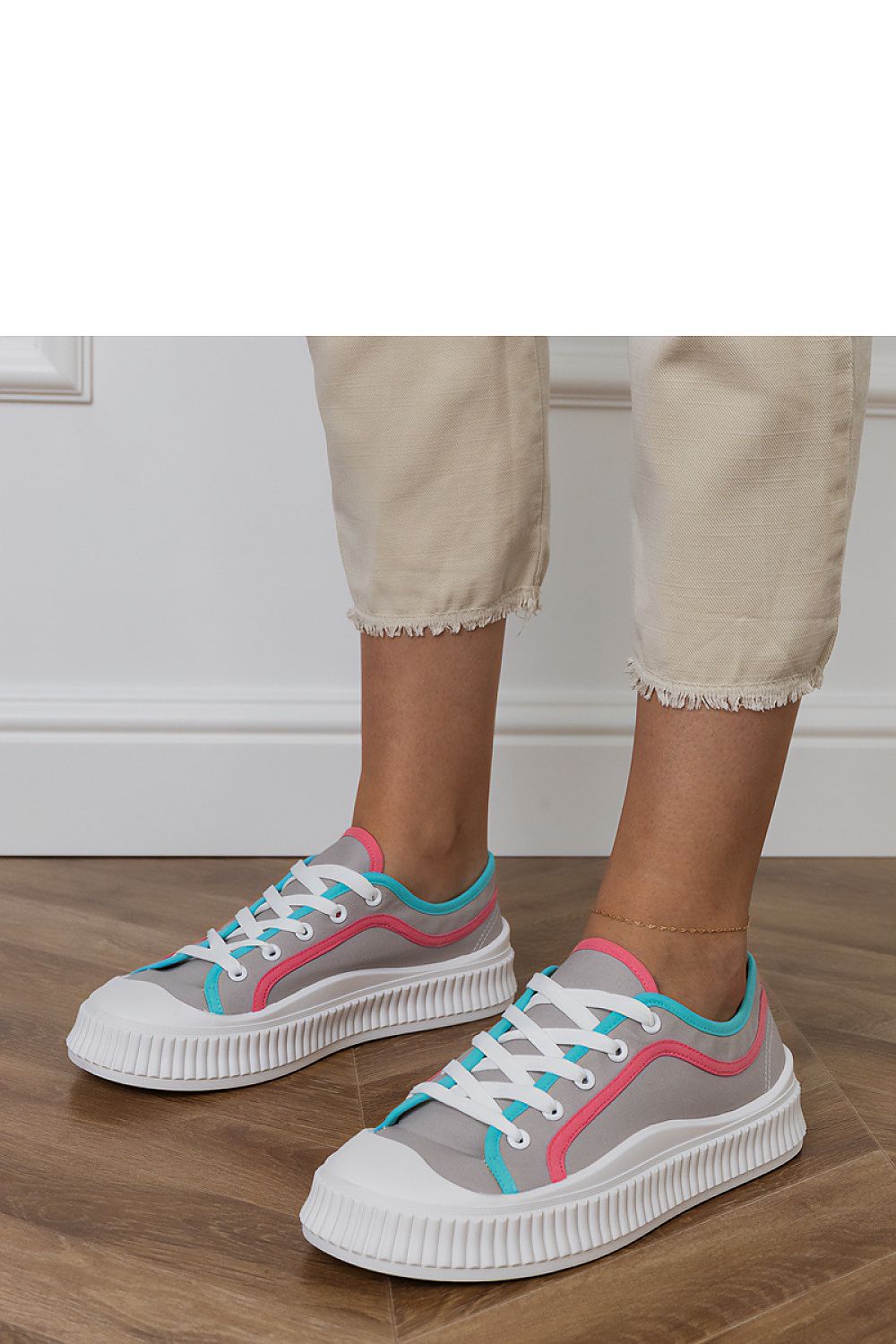 Baskets model 213743 PRIMO