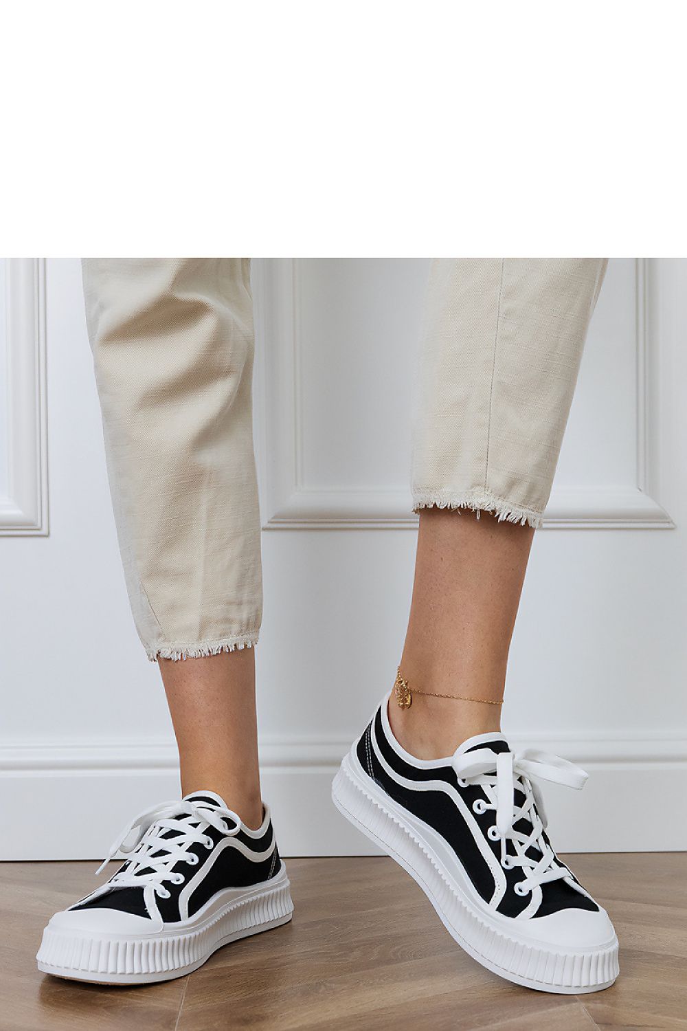 Baskets model 213744 PRIMO