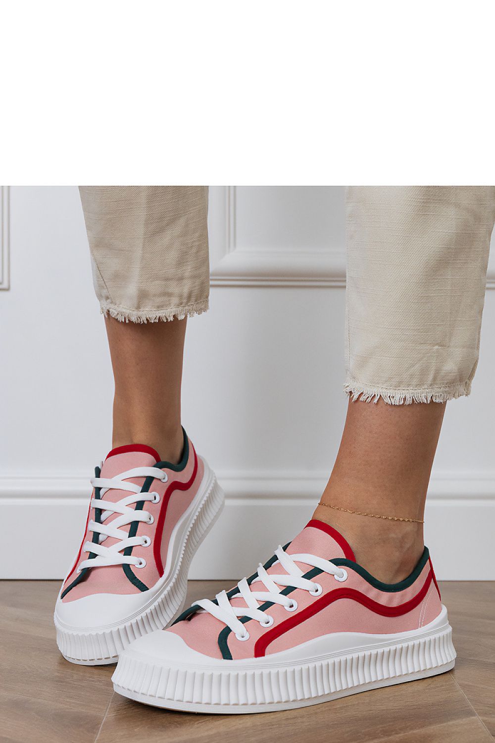 Baskets model 213745 PRIMO