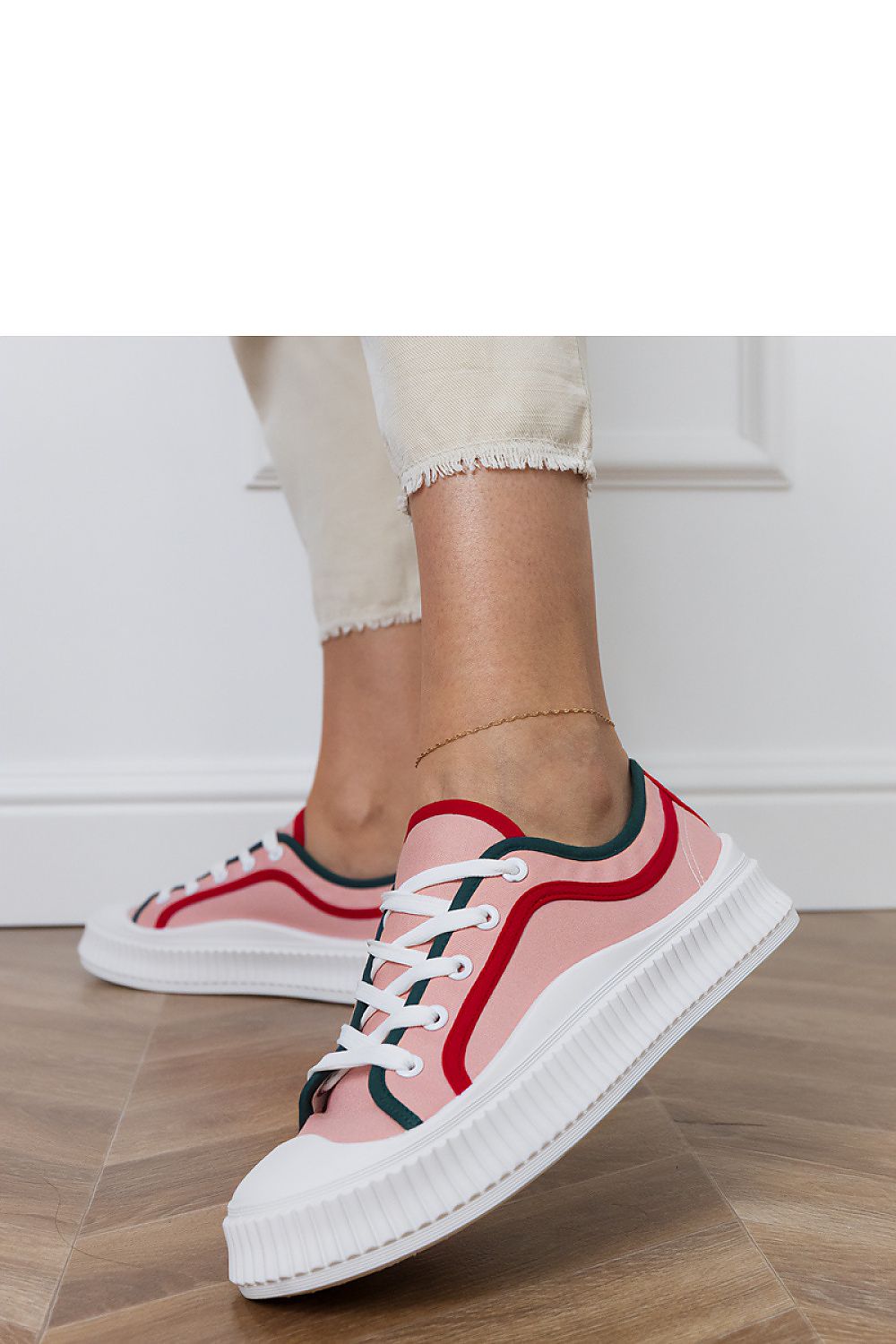 Baskets model 213745 PRIMO