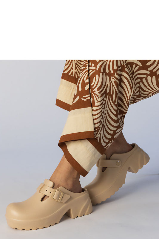 Clacquettes model 213747 PRIMO