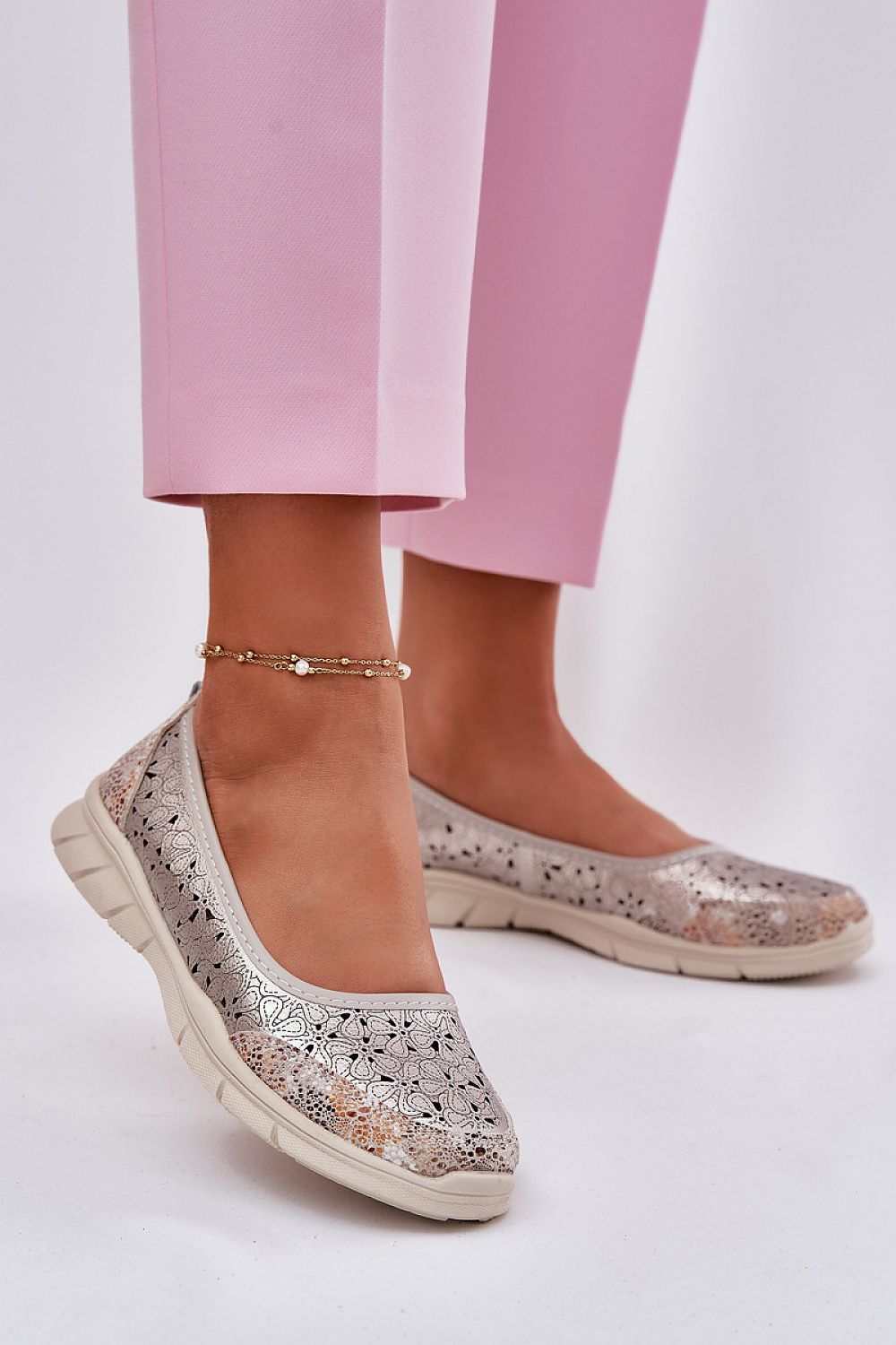 Ballerine model 213899 Step in style
