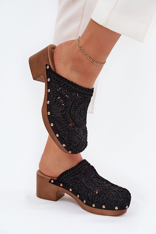 Clacquettes model 214127 Step in style
