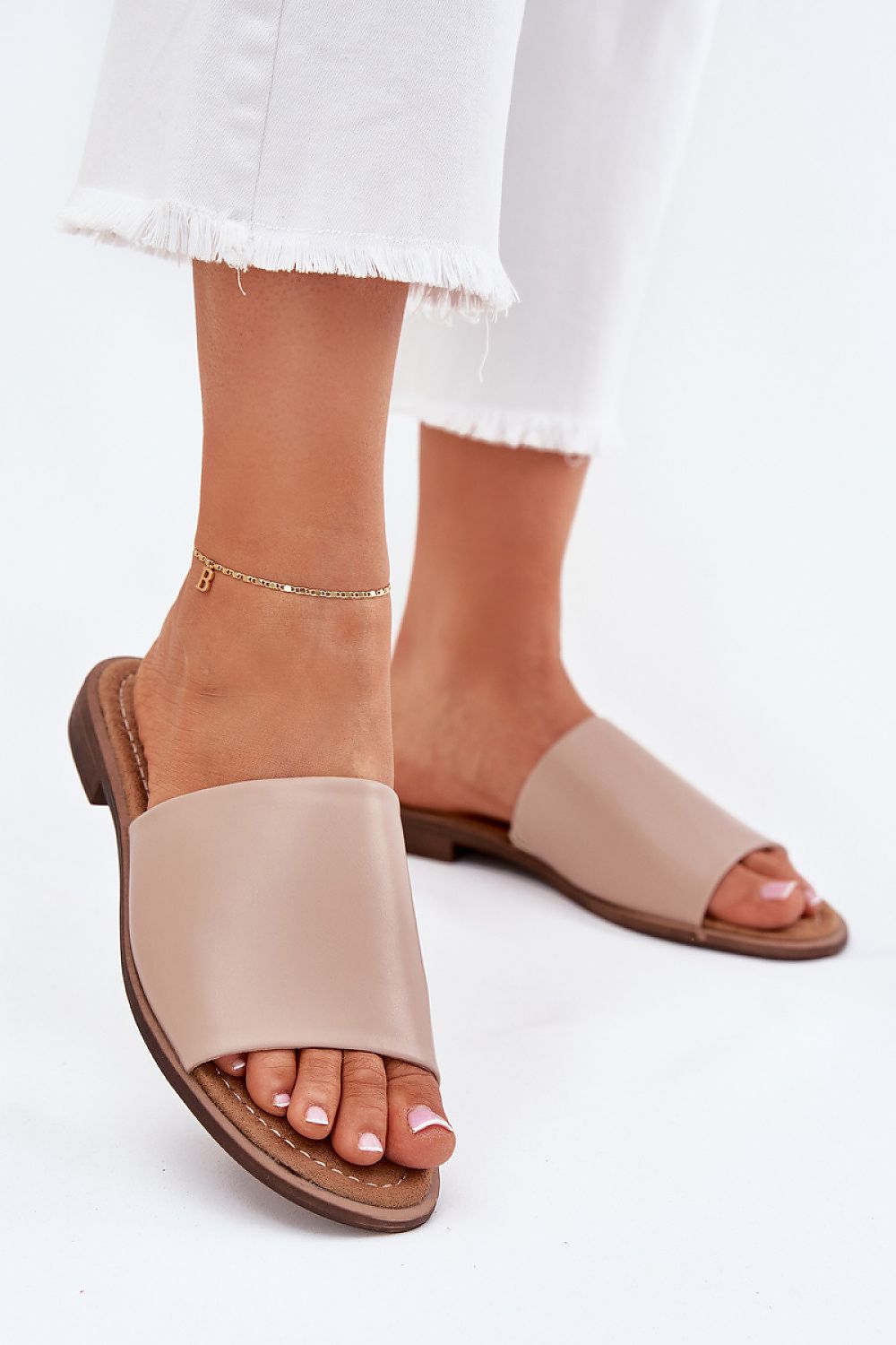 Clacquettes model 214374 Step in style
