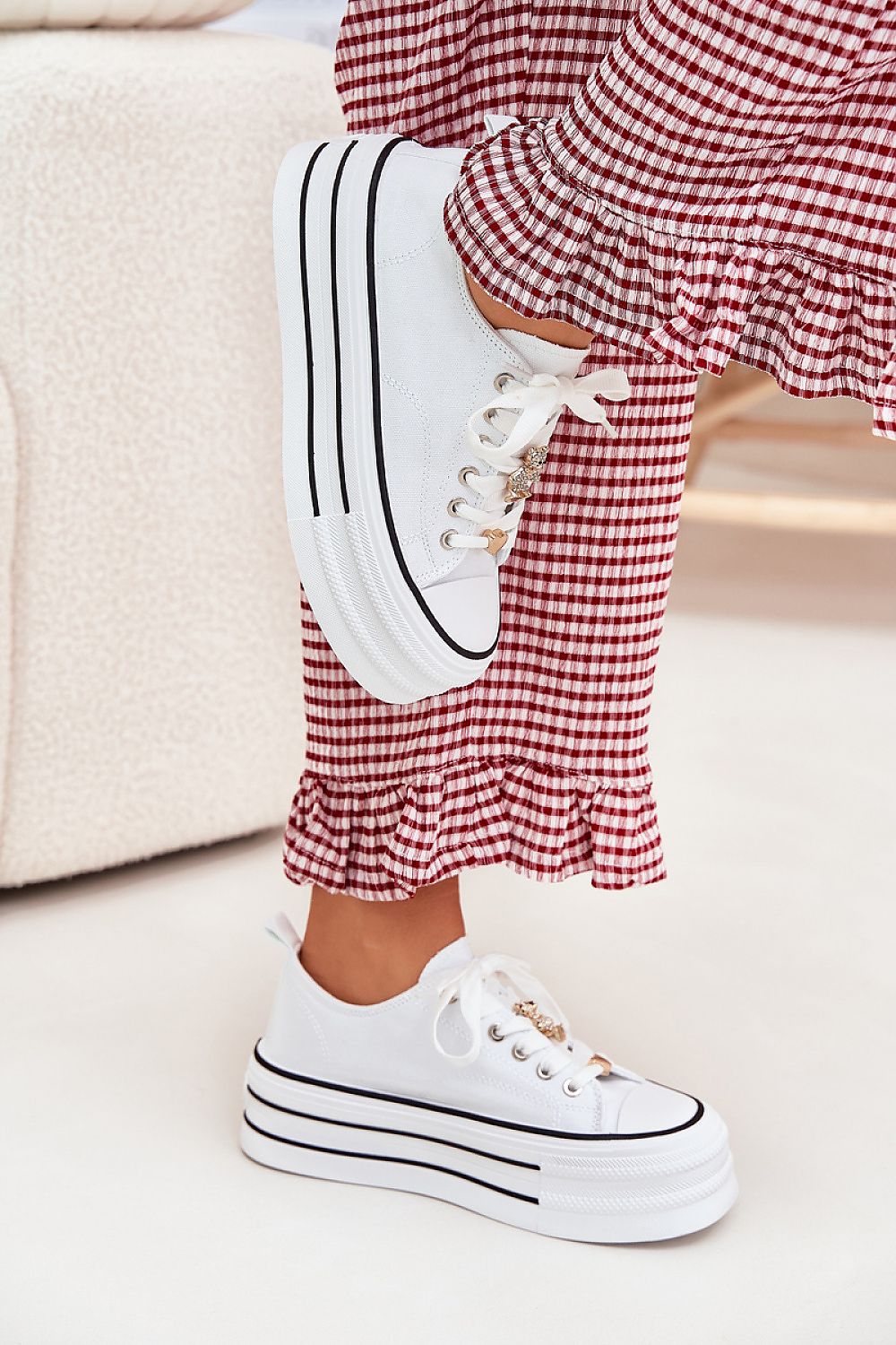 Baskets model 214396 Step in style