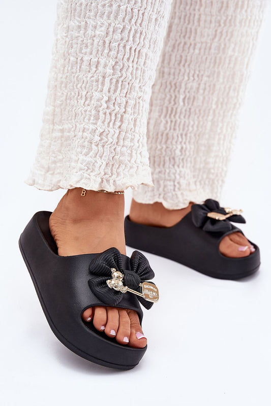 Clacquettes model 214401 Step in style