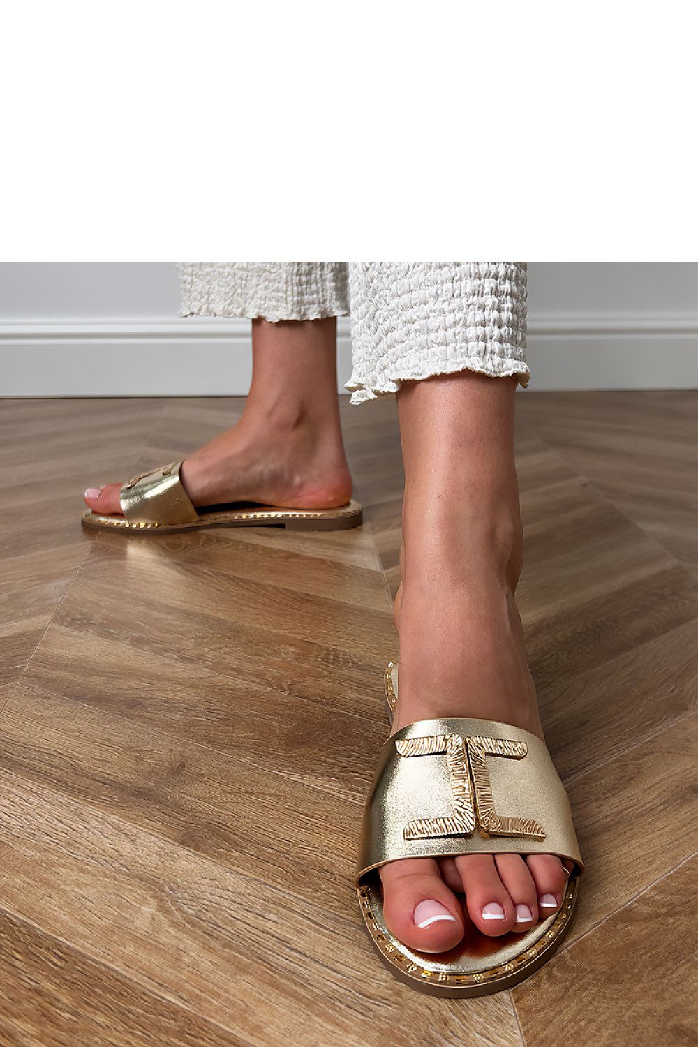 Clacquettes model 214564 PRIMO