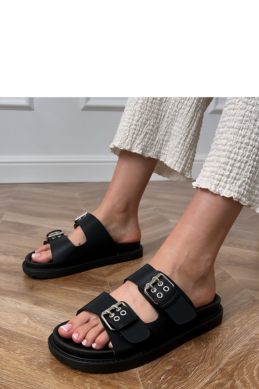 Clacquettes model 214570 PRIMO
