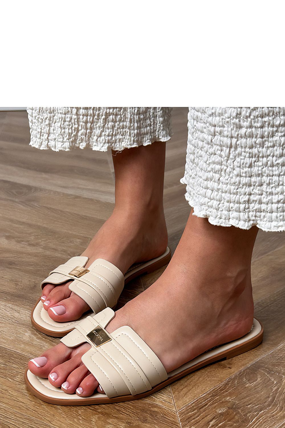 Clacquettes model 214645 PRIMO