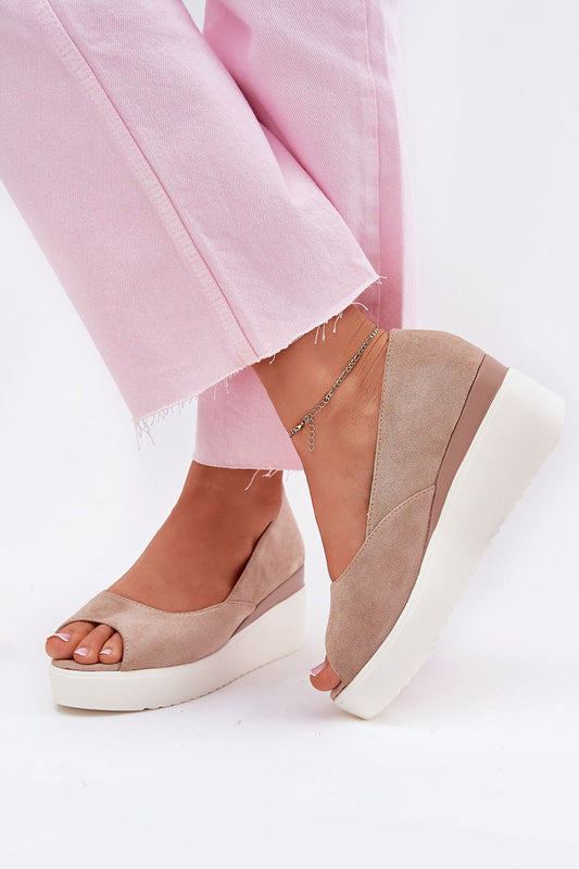 Cothurnes model 214985 Step in style