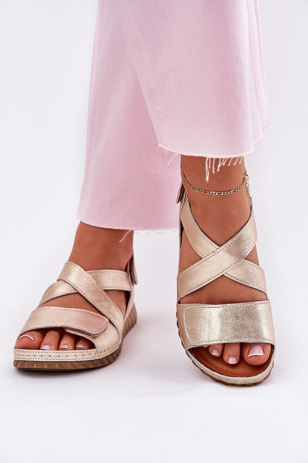Cothurnes model 215014 Step in style