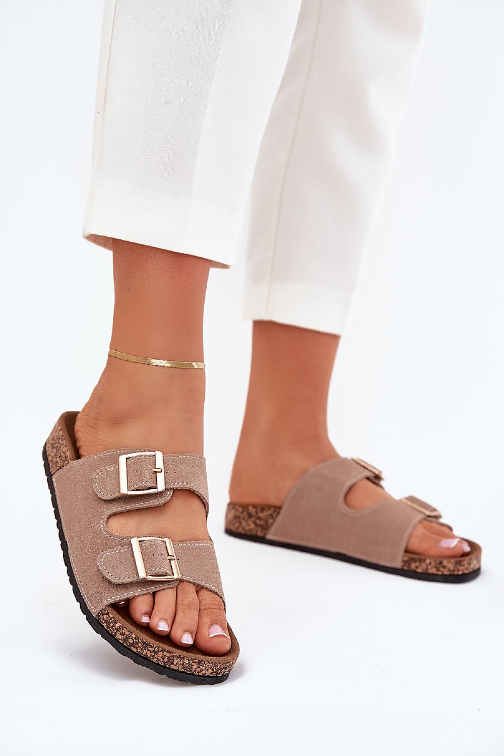 Clacquettes model 215420 Step in style