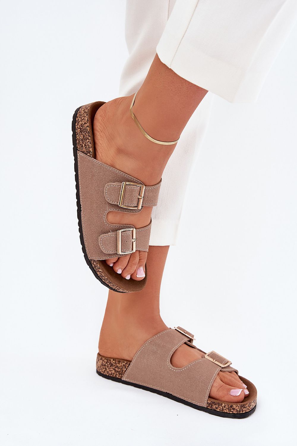 Clacquettes model 215420 Step in style