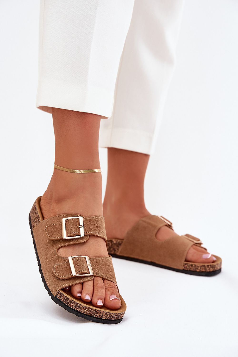 Clacquettes model 215422 Step in style