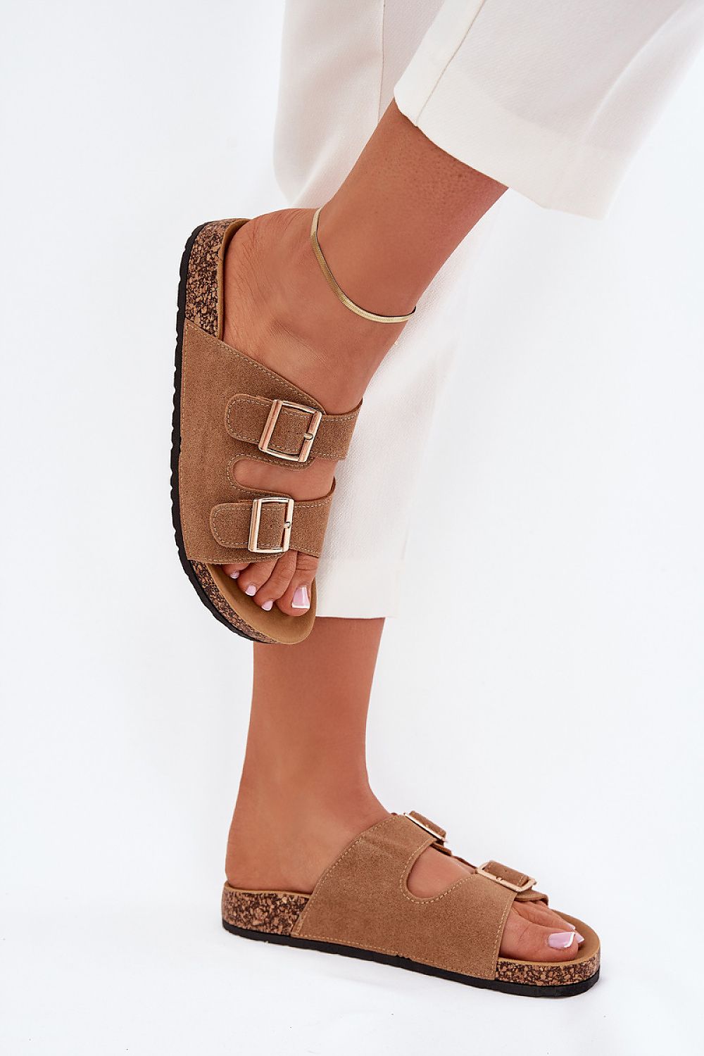 Clacquettes model 215422 Step in style