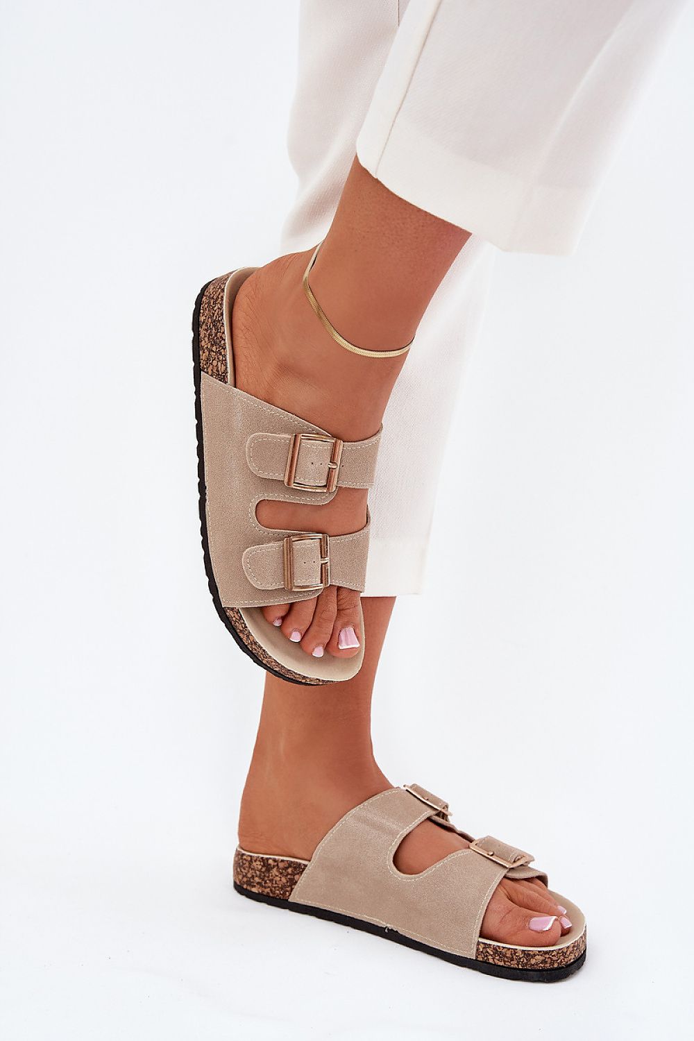 Clacquettes model 215425 Step in style