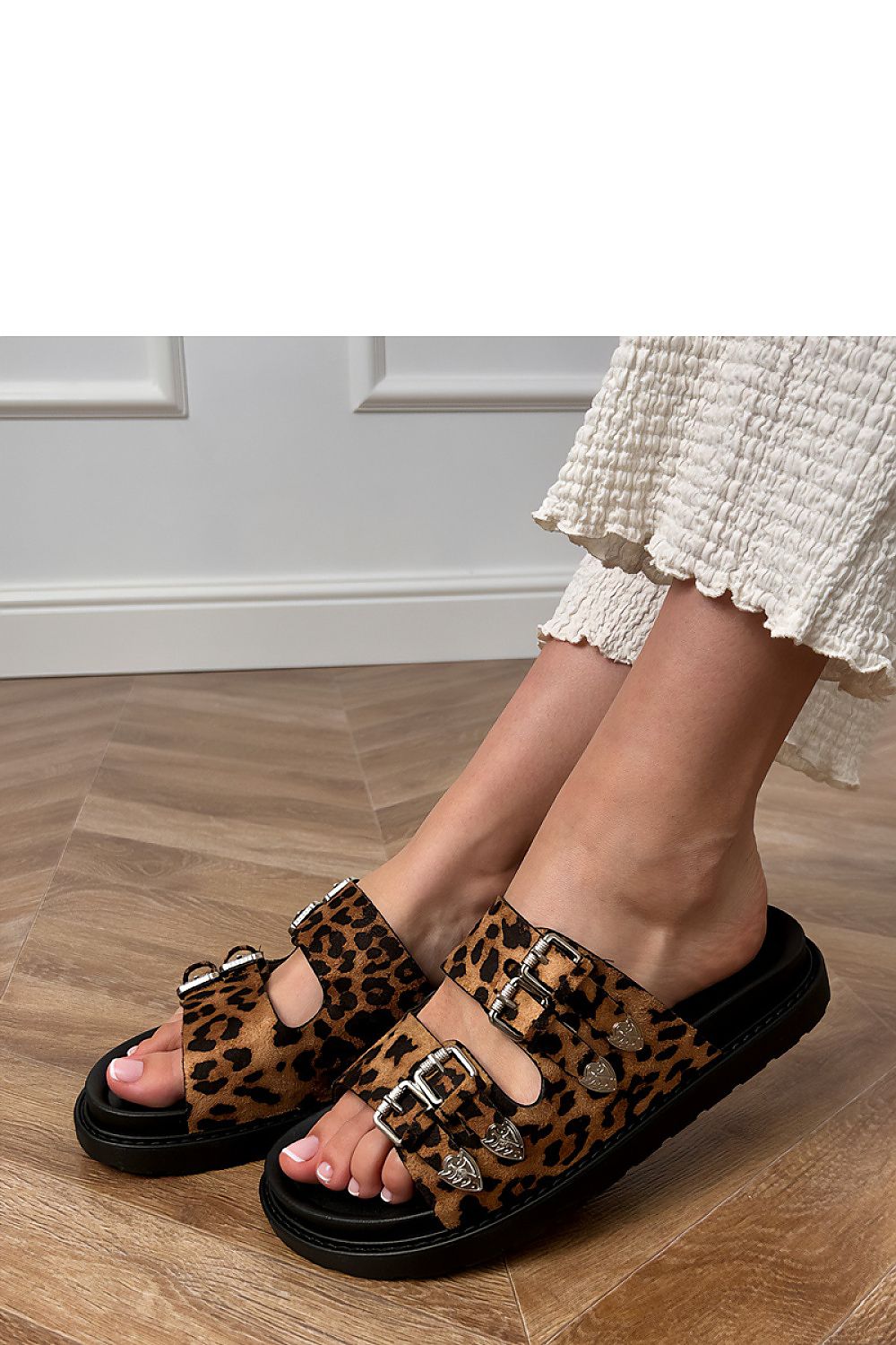 Clacquettes model 215437 PRIMO