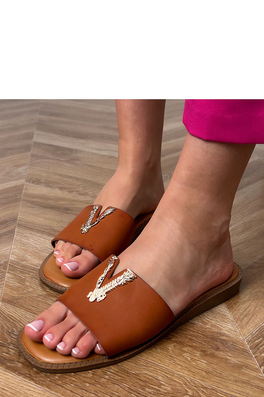 Clacquettes model 215440 PRIMO