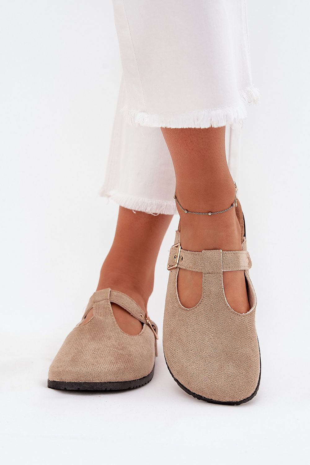 Clacquettes model 215655 Step in style