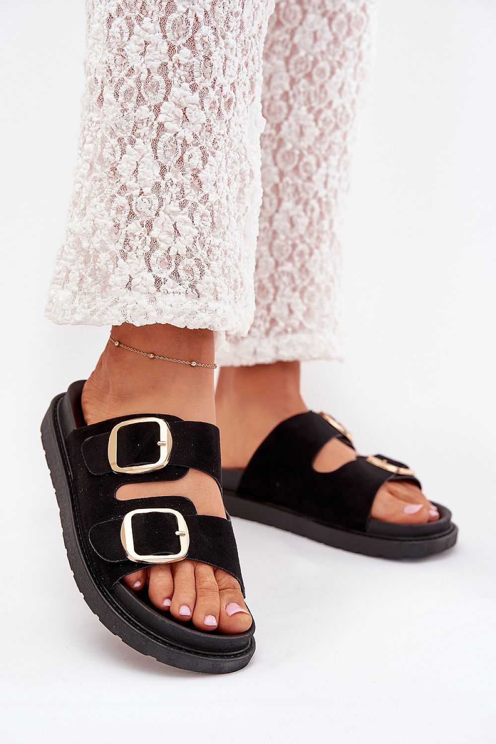 Clacquettes model 215658 Step in style