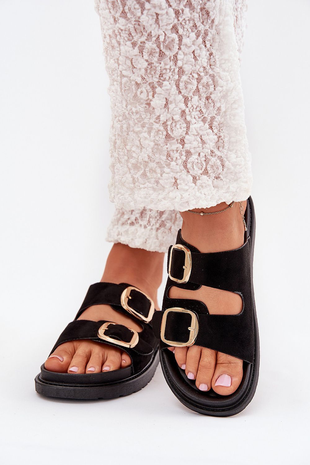Clacquettes model 215658 Step in style