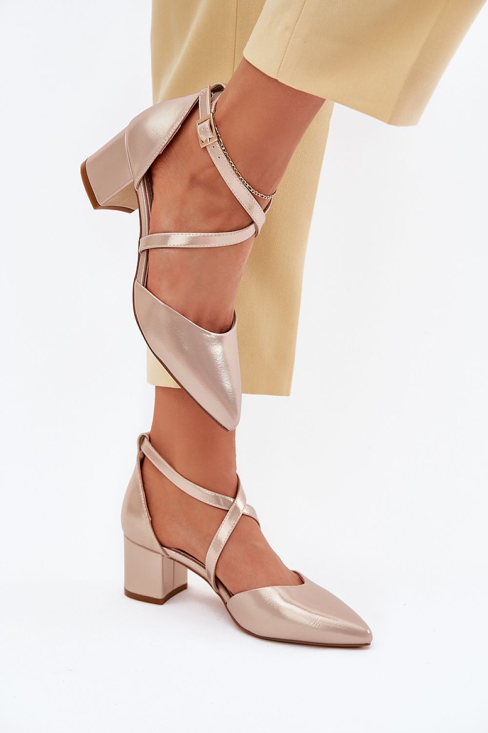 Escarpins talon large model 215685 Step in style