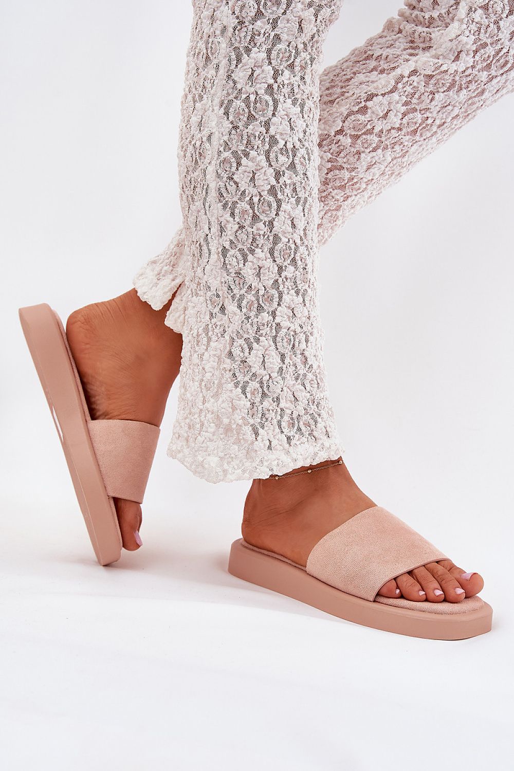 Clacquettes model 215739 Step in style