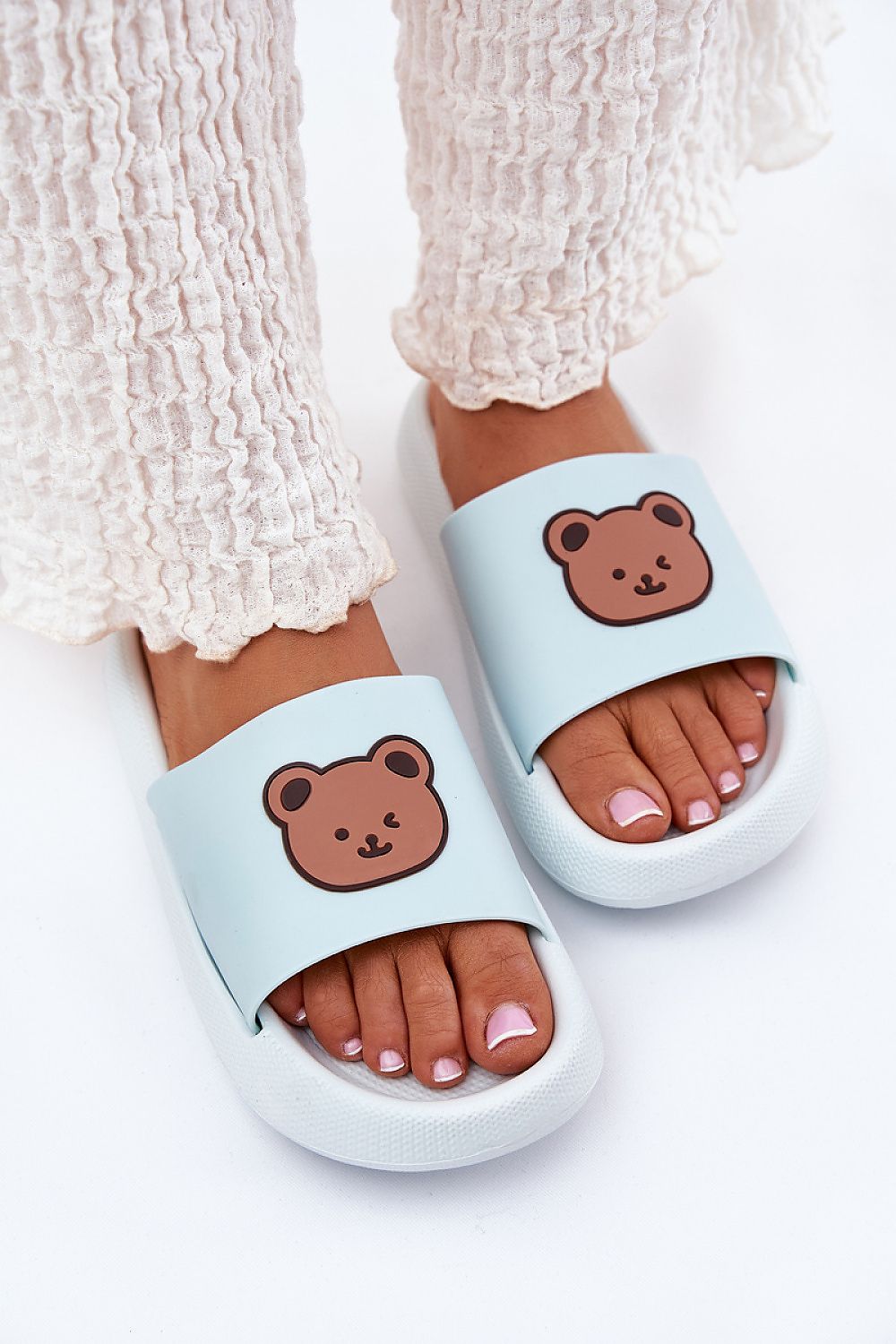 Clacquettes model 215749 Step in style