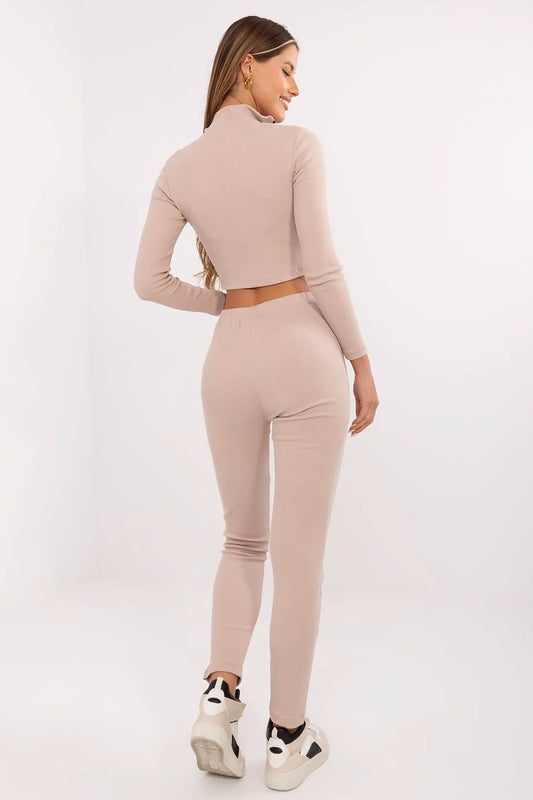 L`ensemble model 215921 Rue Paris