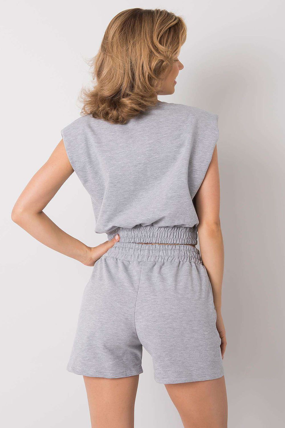 L`ensemble model 215924 Rue Paris