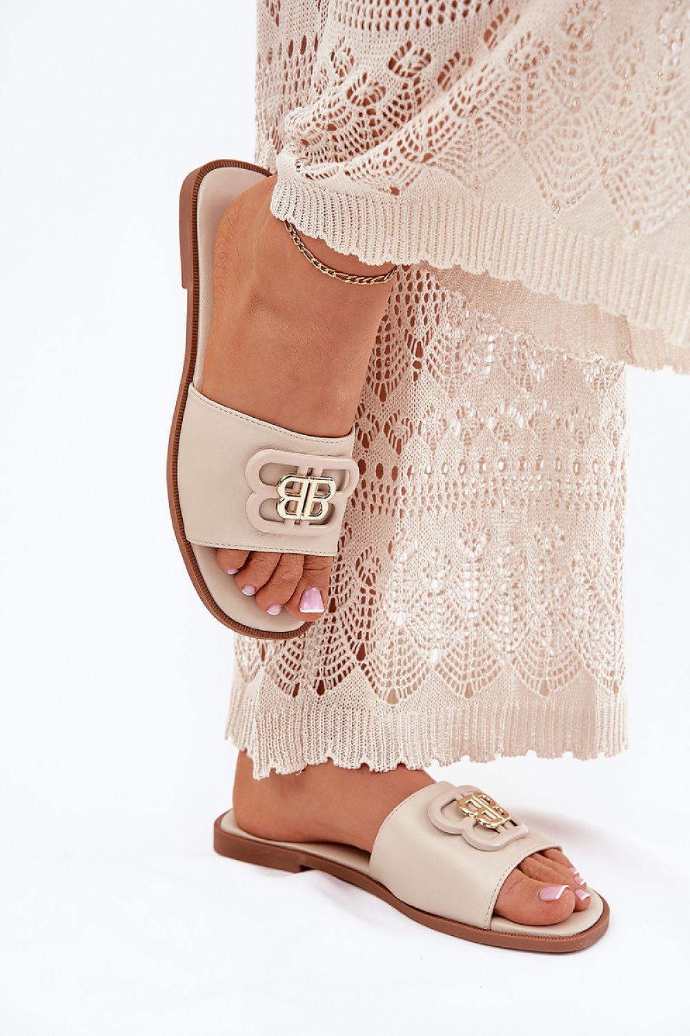 Clacquettes model 215962 Step in style