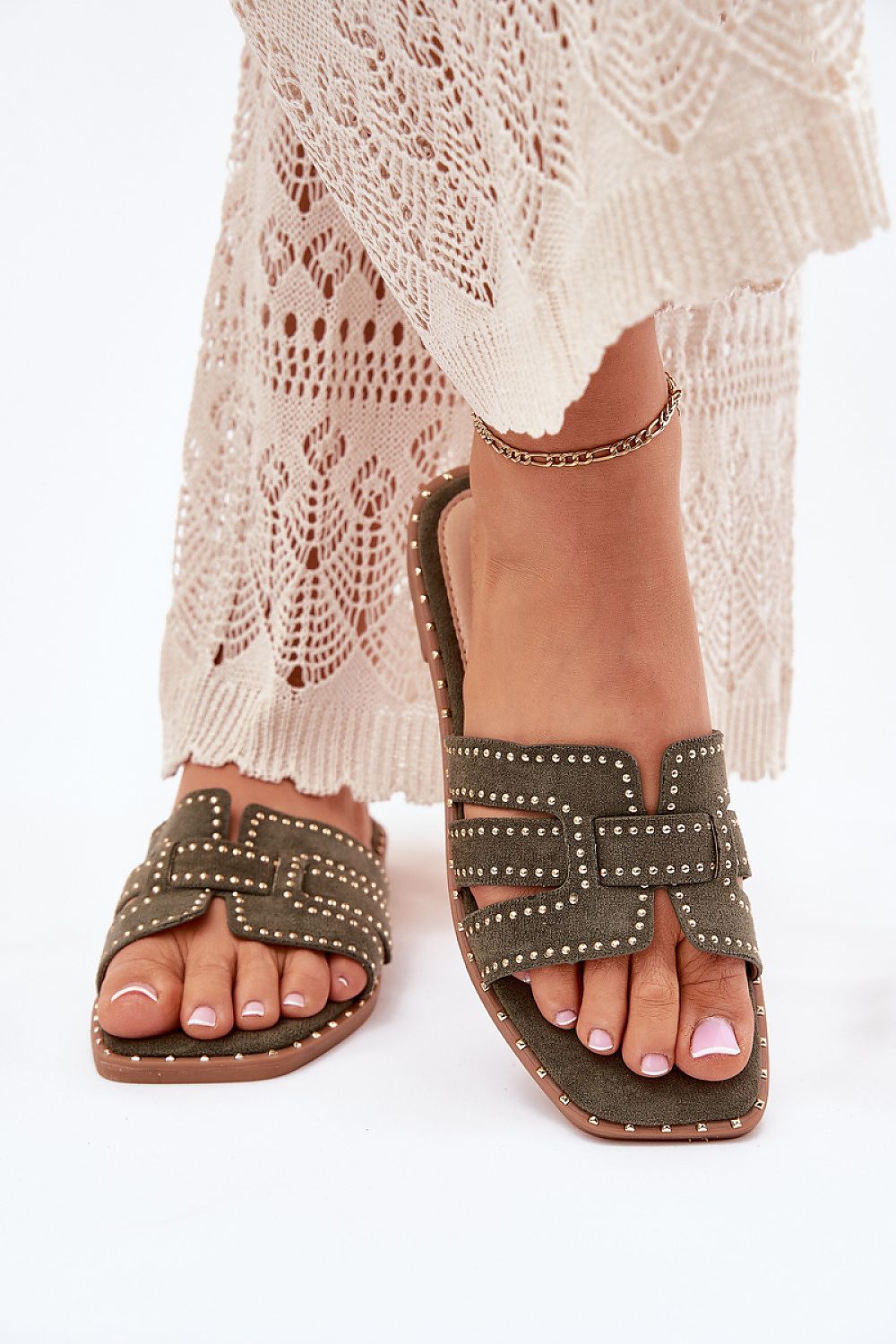 Clacquettes model 215966 Step in style