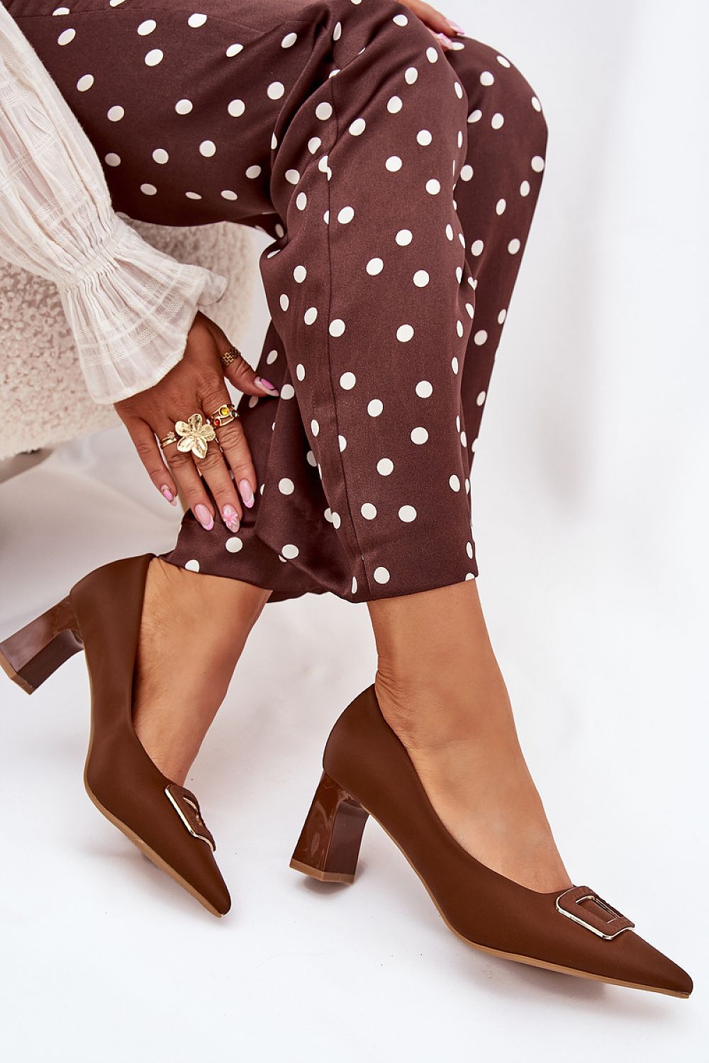 Escarpins talon large model 216023 Step in style