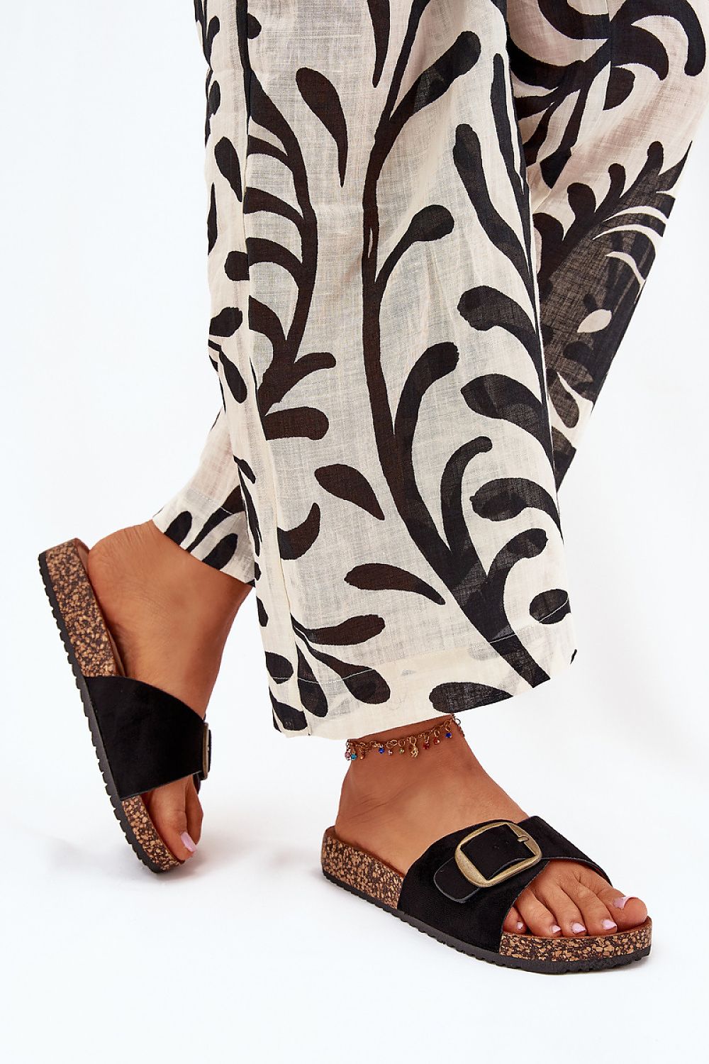 Clacquettes model 216064 Step in style