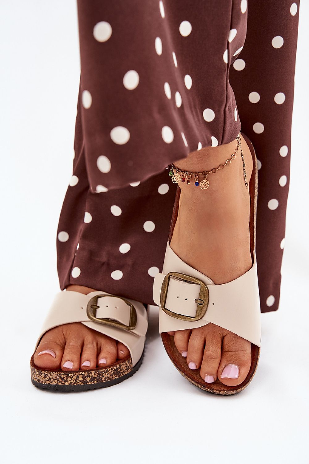 Clacquettes model 216065 Step in style