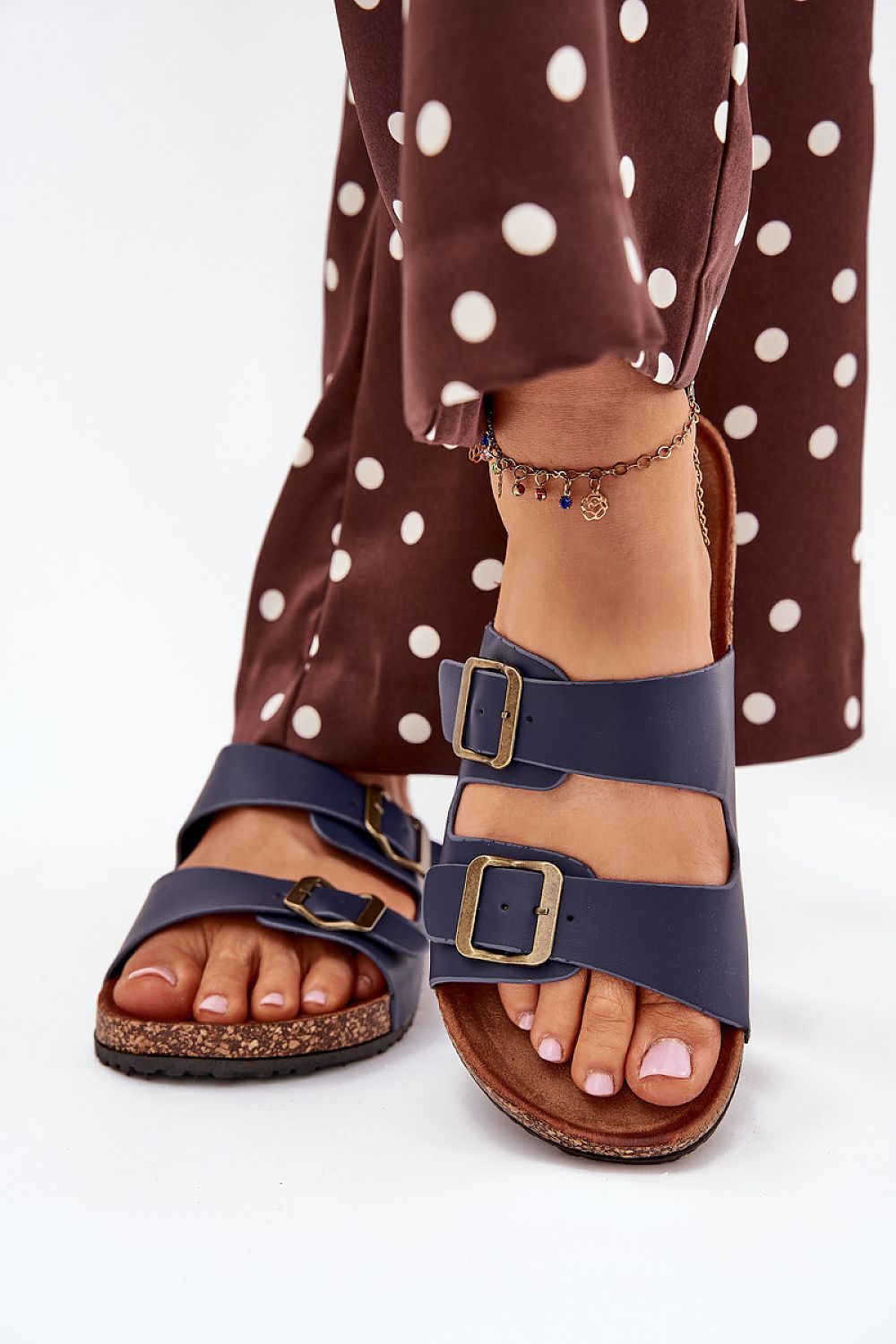 Clacquettes model 216125 Step in style