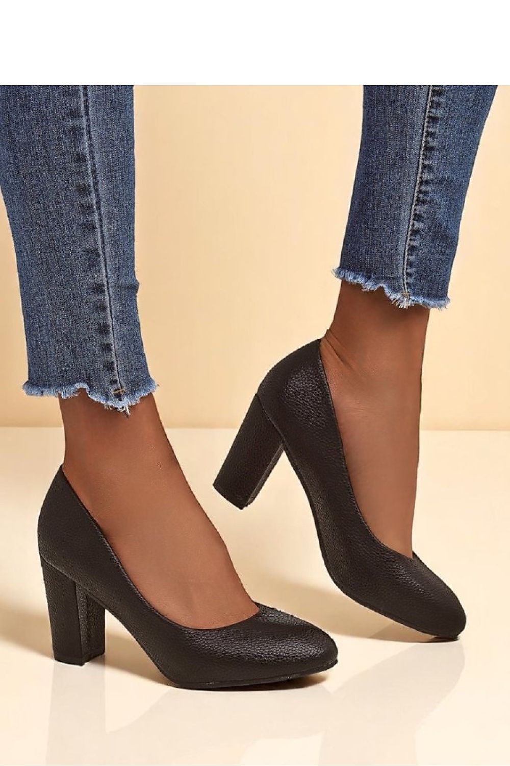 Escarpins talon large model 216267 PRIMO