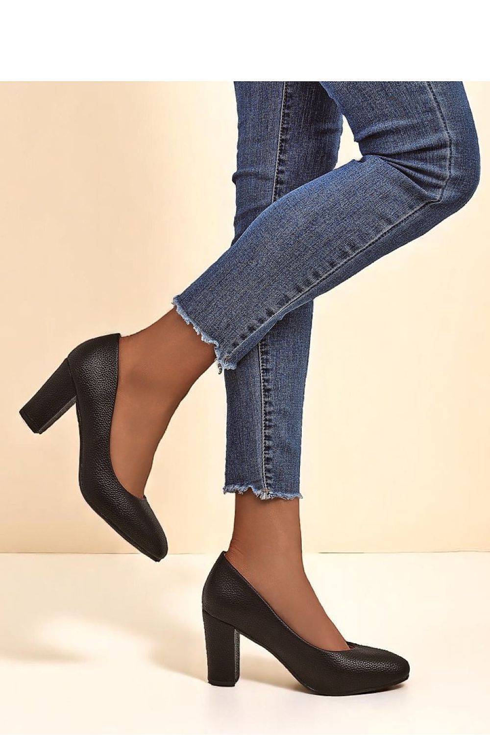 Escarpins talon large model 216267 PRIMO