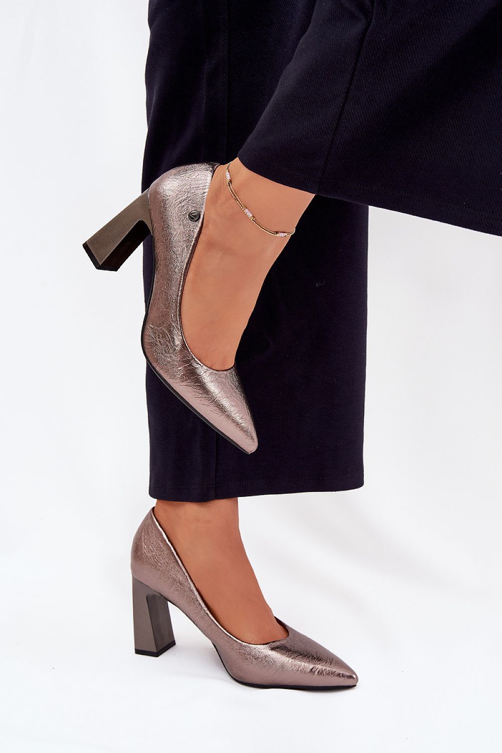 Escarpins talon large model 216311 Step in style
