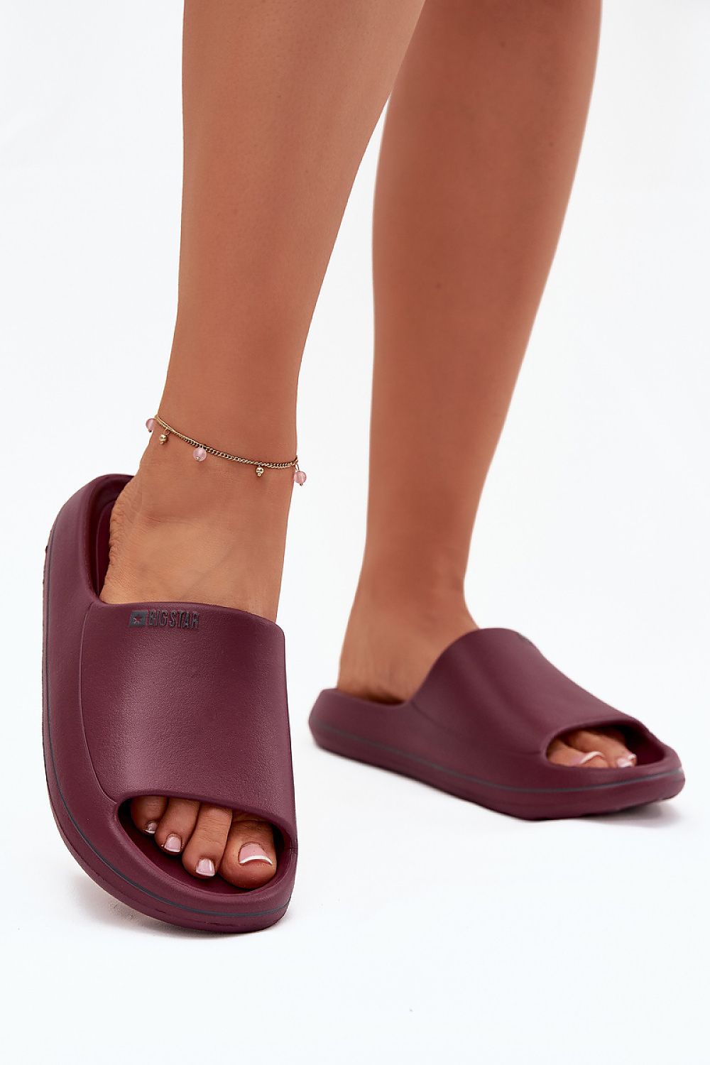 Clacquettes model 216428 Step in style