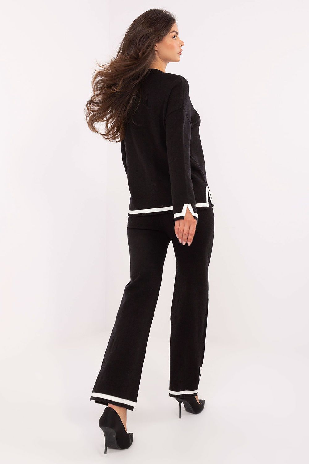L`ensemble model 216696 Italy Moda